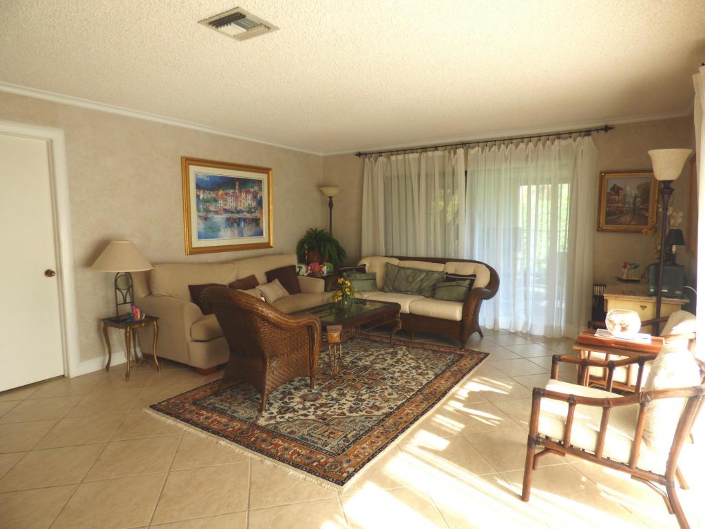 835 NW 26th Ave