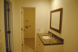 900 High Point Blvd #B