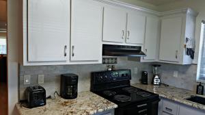 815 Meadowlark Ln