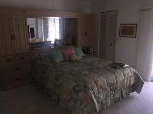 6585 Kensington Ln # 405