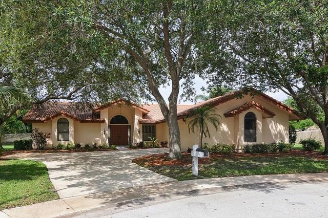 1220 Dakota Dr