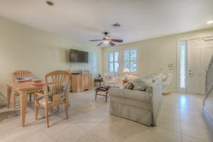 1164 Dakota Dr