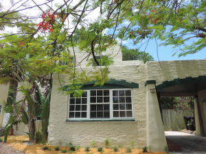 For Sale: 310 Columbia Dr Lake Worth, FL 33460