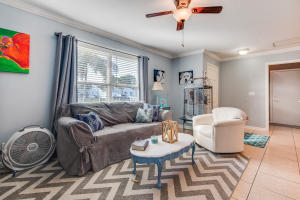 3281 Artesian Dr