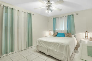 3100 Tropical Trl