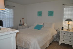 7221 Golf Colony Ct #204
