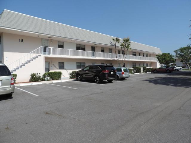 18081 SE Country Club Dr #105