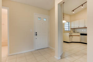 5785 Parkwalk Dr #124