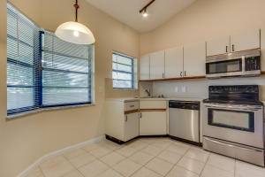 5785 Parkwalk Dr #124