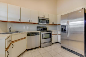 5785 Parkwalk Dr #124