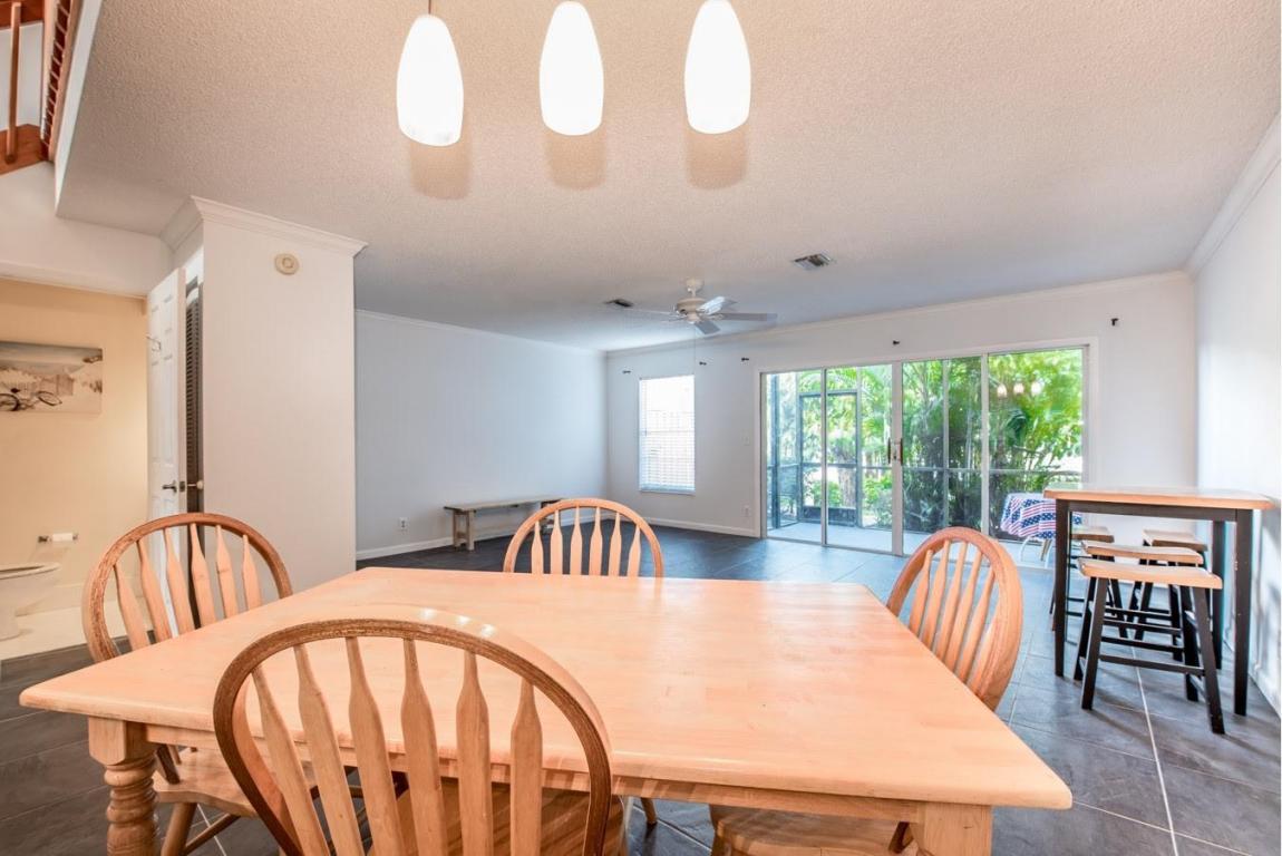 1004 Ocean Dunes Cir