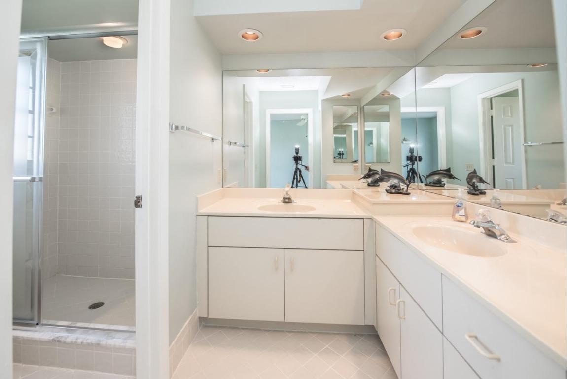 1004 Ocean Dunes Cir
