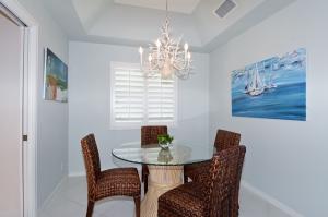 2160 Ibis Isle Rd #6