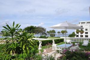 2160 Ibis Isle Rd #6
