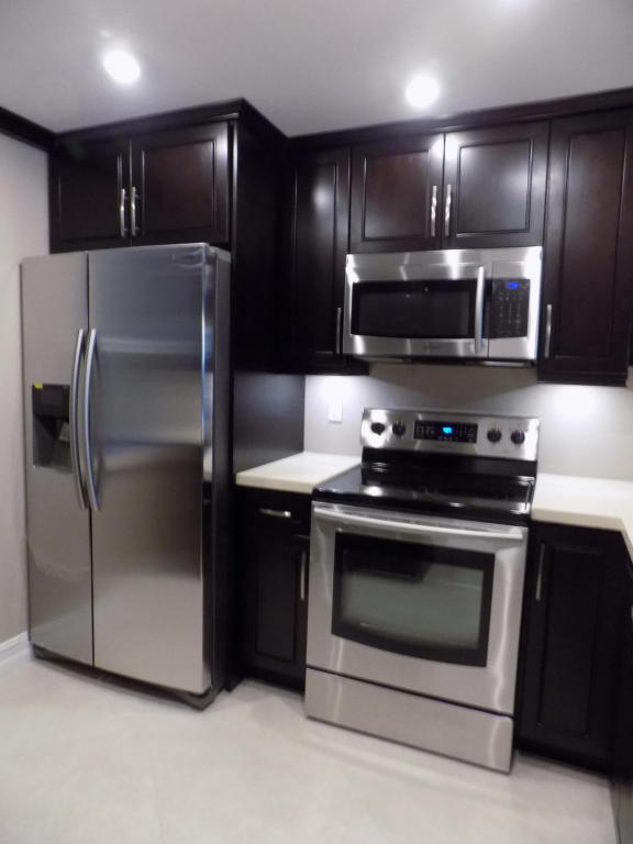 2717 Florida Blvd #223