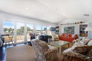 1379 Estuary Trl