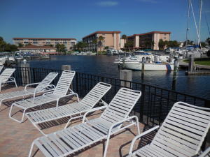921 Gardenia Dr #272