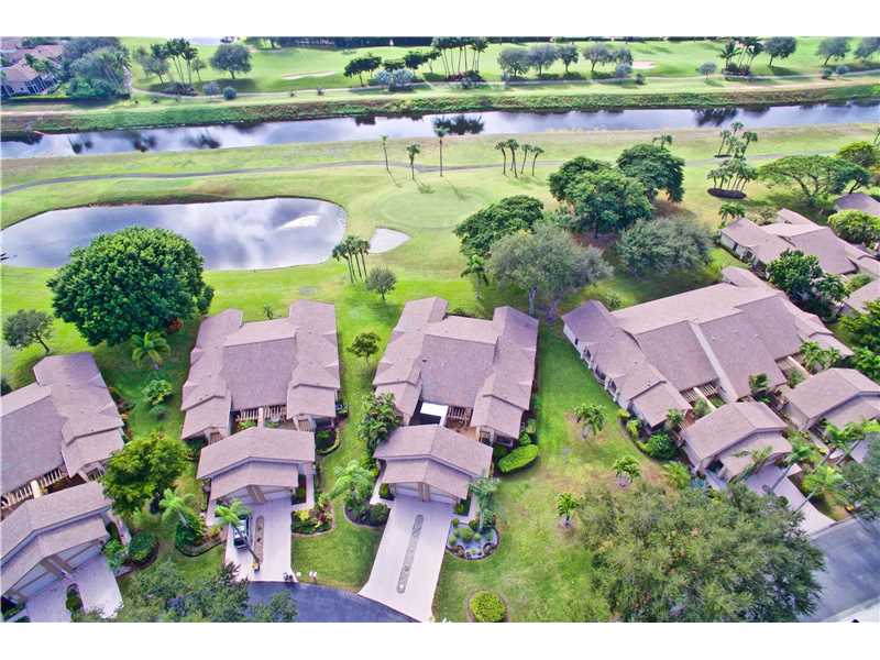 5266 Fairway Woods Dr #4011