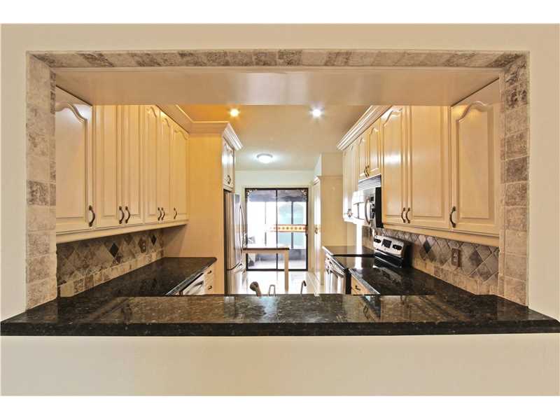 5266 Fairway Woods Dr #4011