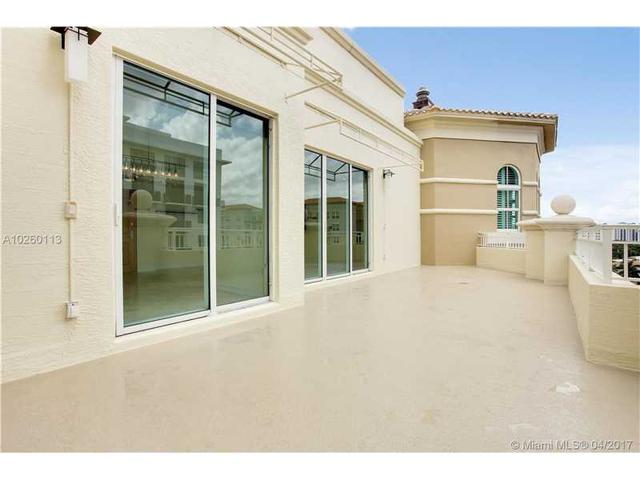 230 NW 9th St