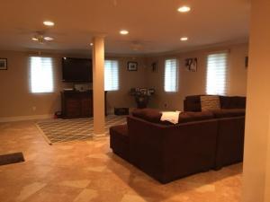 1300 SW 5th St