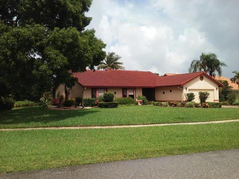 9849 Spanish Isles Dr