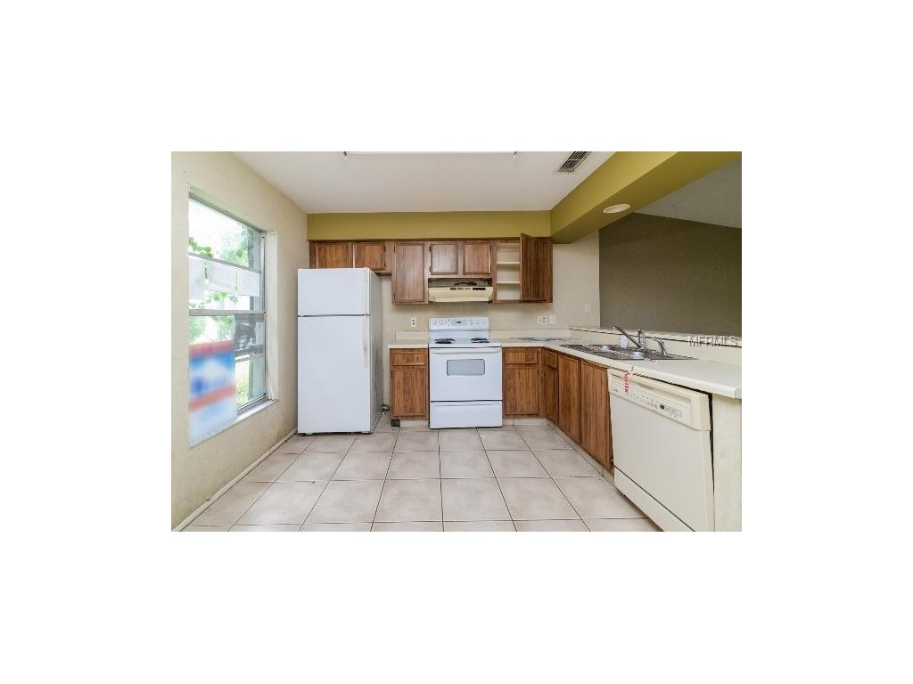 1045 Old Field Dr