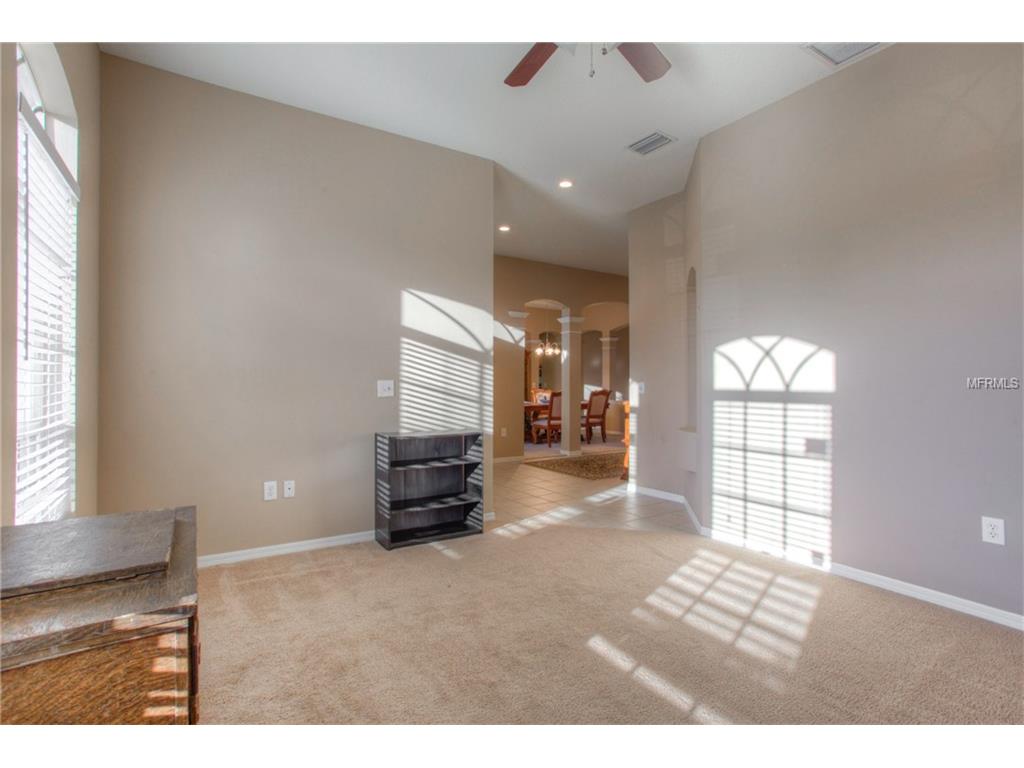 5748 Wynstone Ln