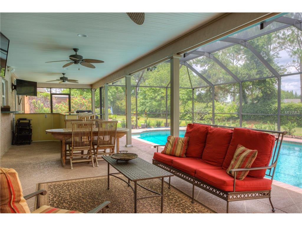 For Sale: 18507 Bittern Ave Lutz, FL 33558