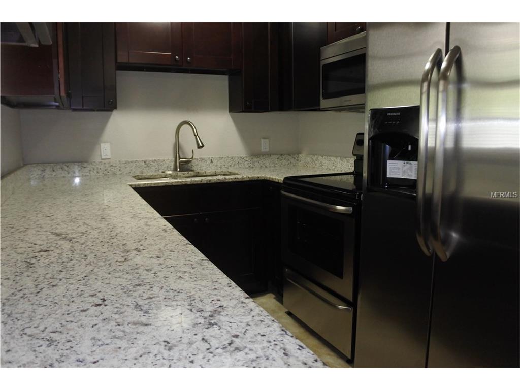 For Sale: 1100 N Nancy Ter Plant City, FL 33563