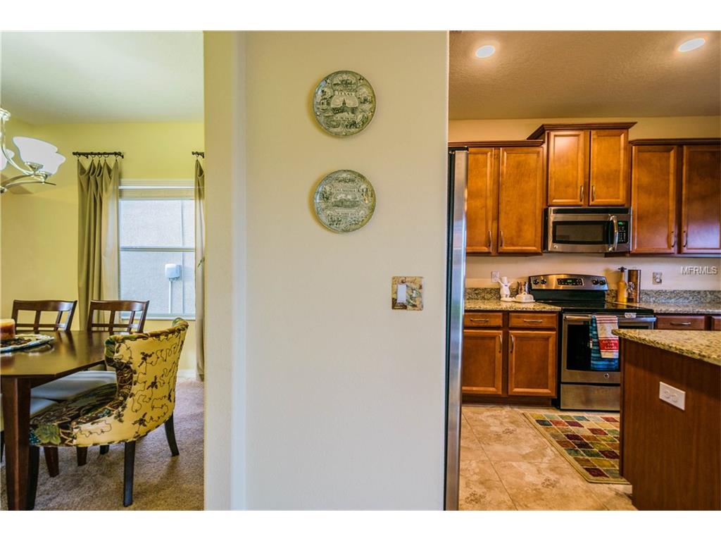 906 Meadow Glade Dr