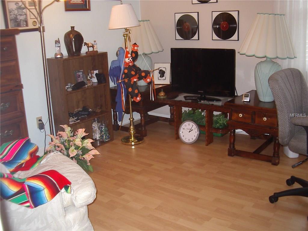 For Sale: 2116 Hailstone Cir #APT 0 Sun City Center, FL 33573