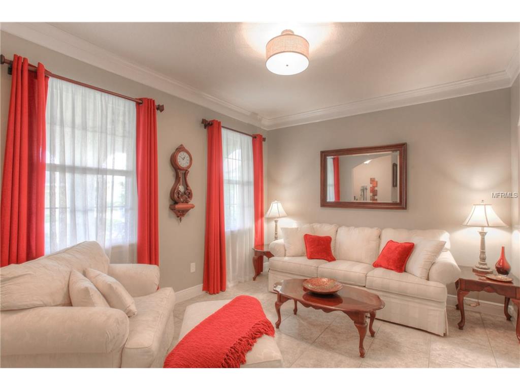 12428 Fairlawn Dr