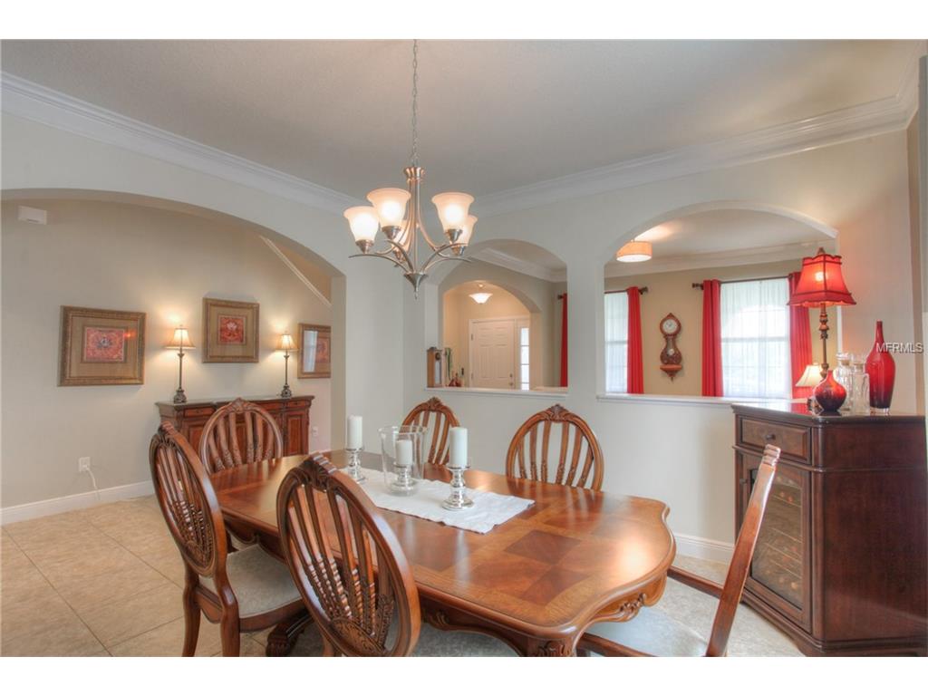 12428 Fairlawn Dr