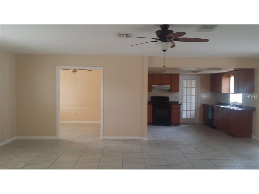 1815 Lithia Pinecrest Rd