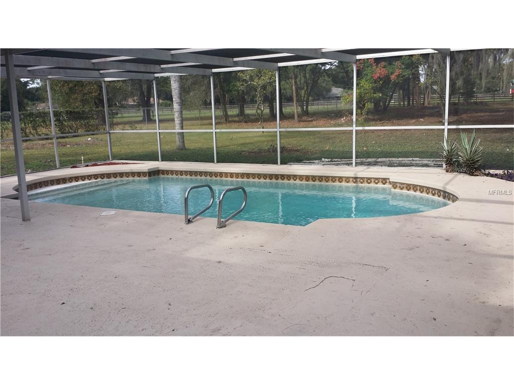 1815 Lithia Pinecrest Rd