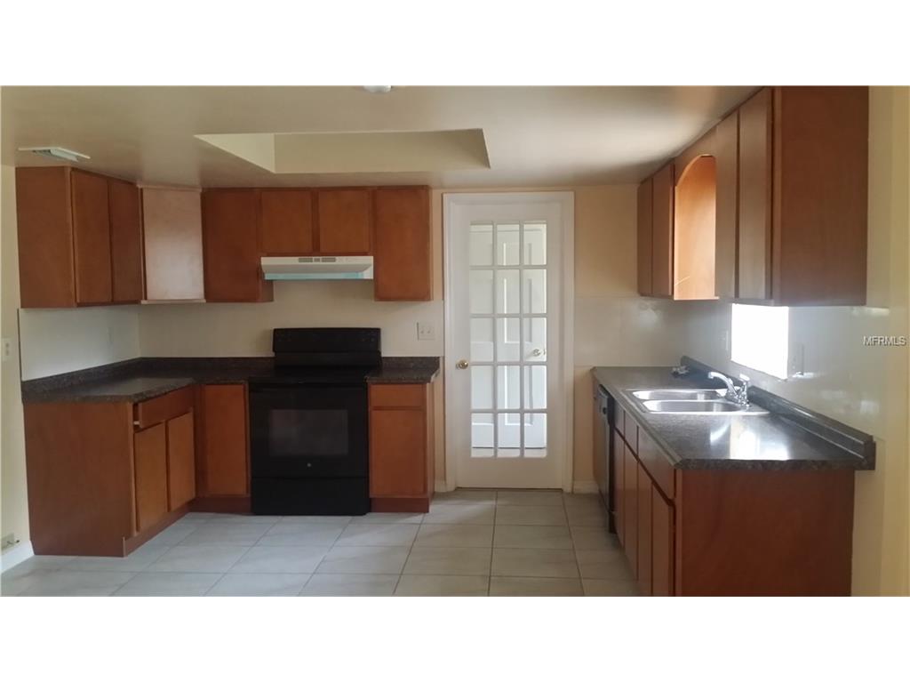 1815 Lithia Pinecrest Rd