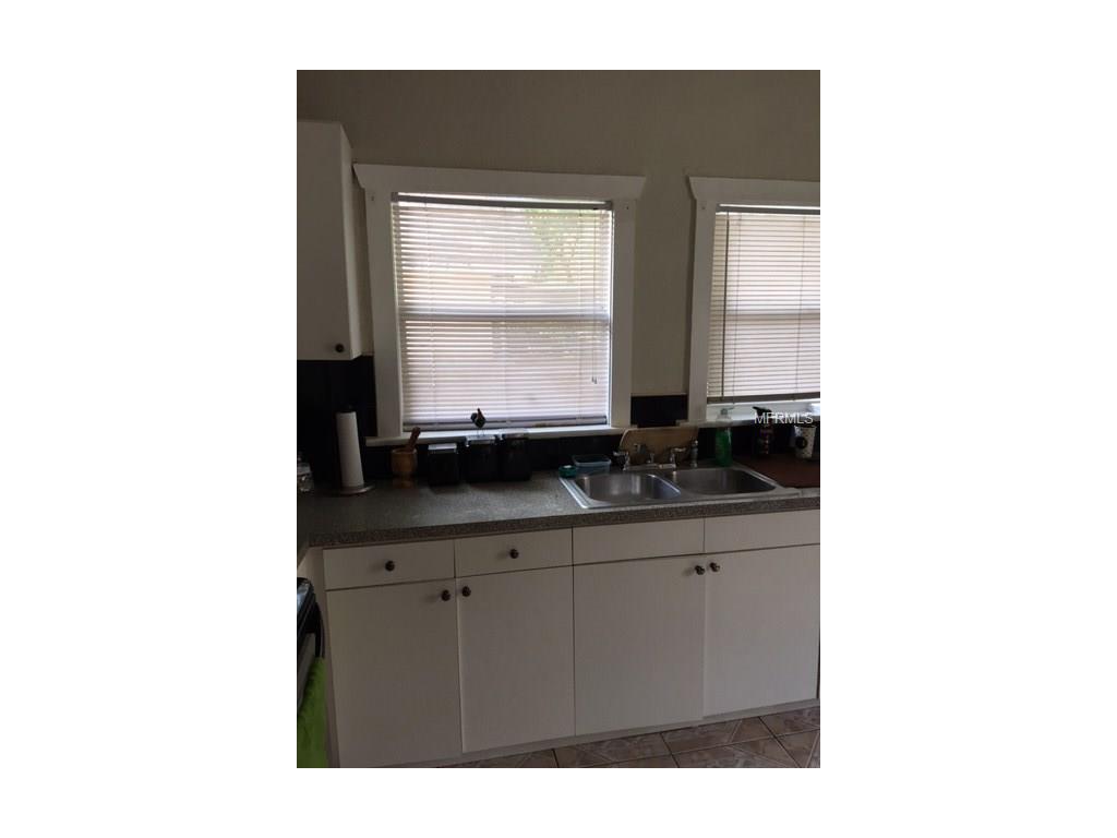 212 W Genesee St