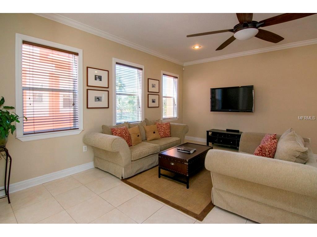 904 Villa Venicia Way
