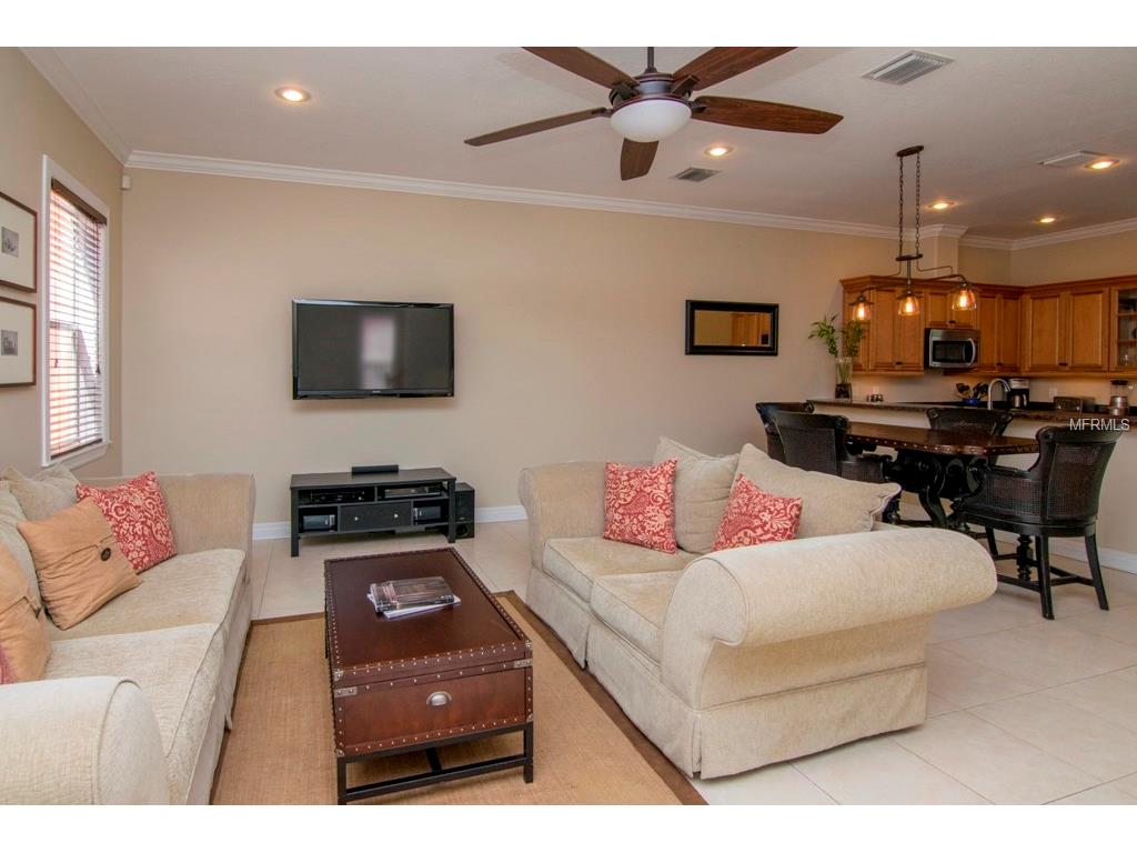 904 Villa Venicia Way