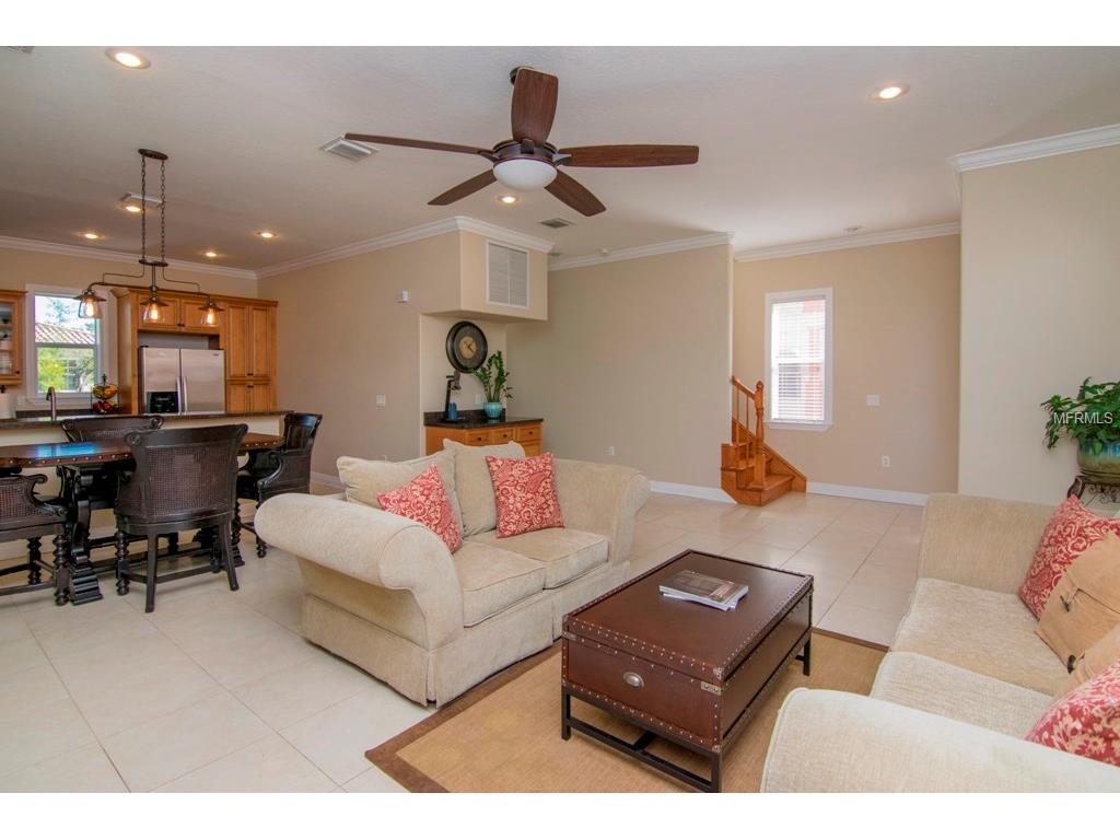 904 Villa Venicia Way