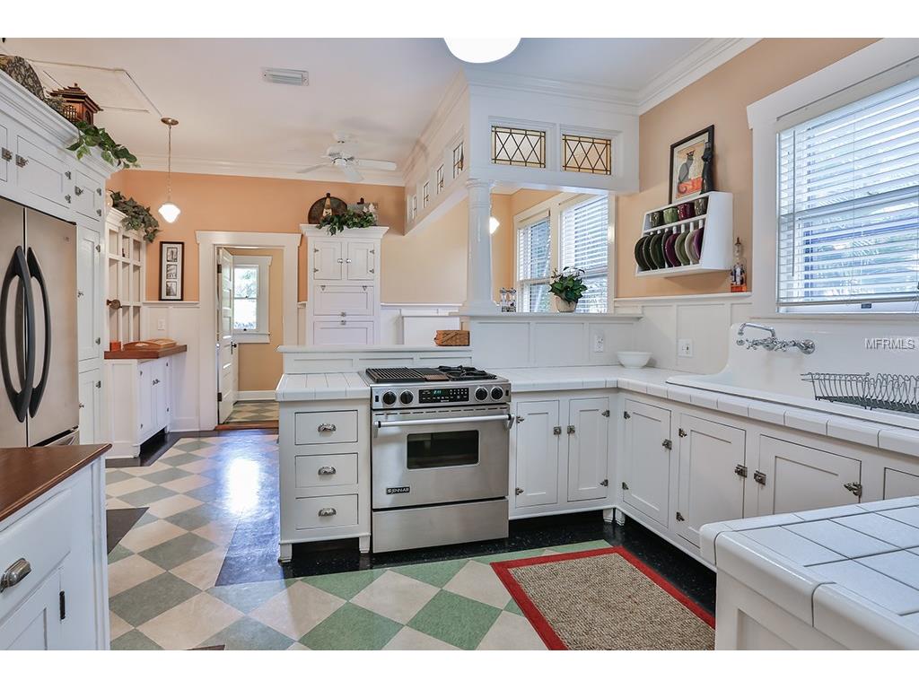 2114 W Marjory Ave