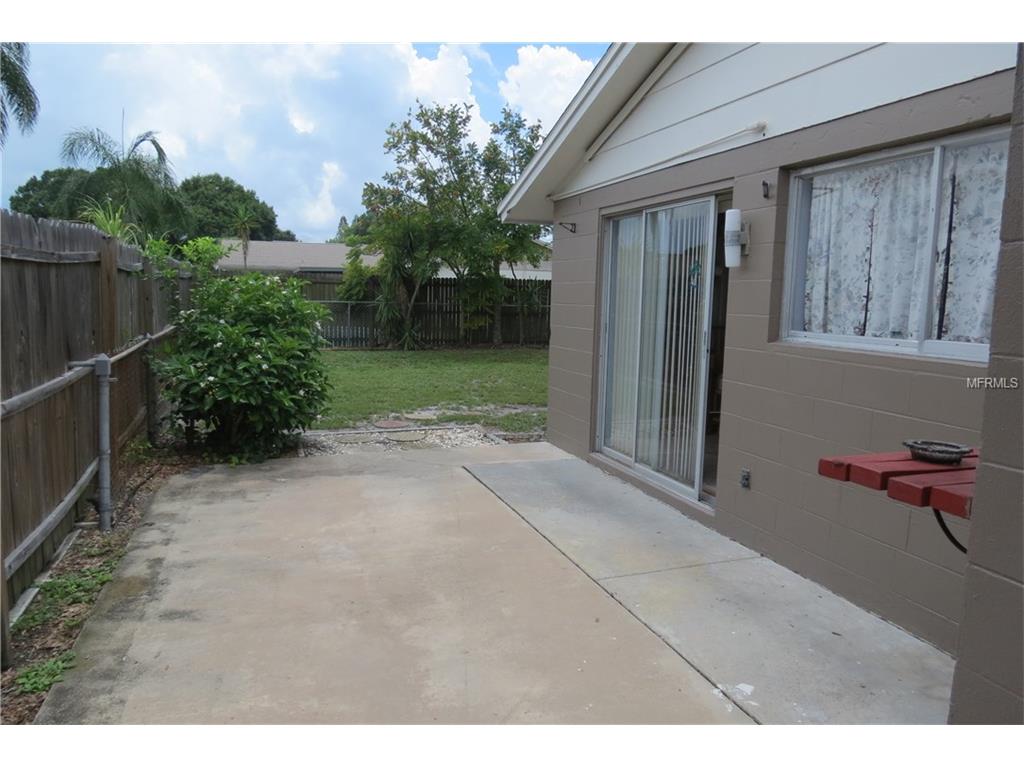 8516 Woodhurst Dr Tampa, FL 33615