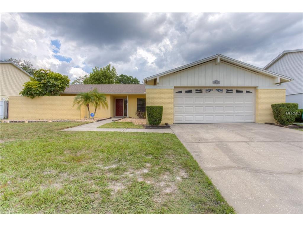 For Sale: 4416 Larkfield Ln N Tampa, FL 33624