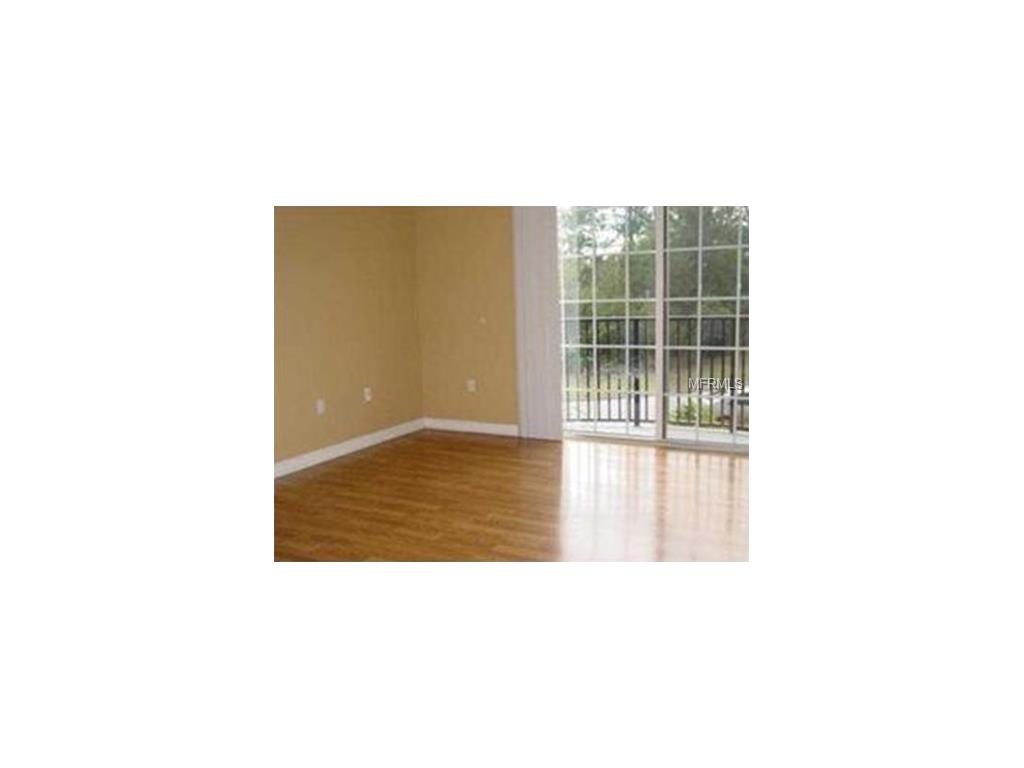 9856 W Park Village Dr #1