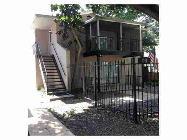 1011 S Moody Ave #22