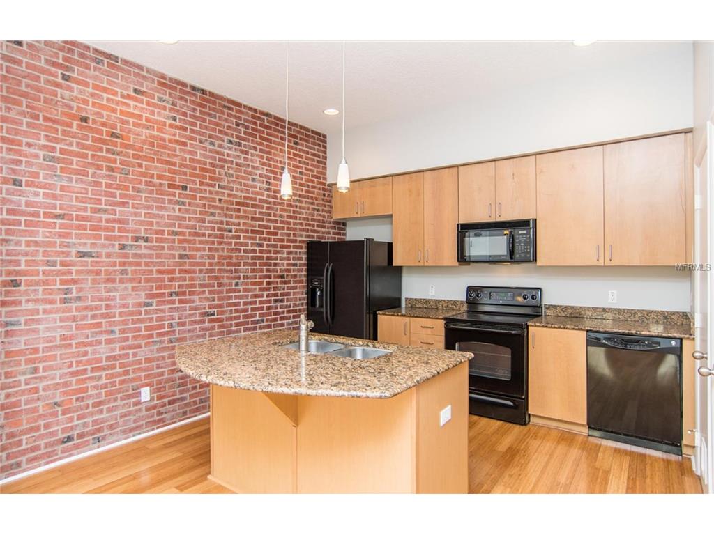 535 4th Ave S #4