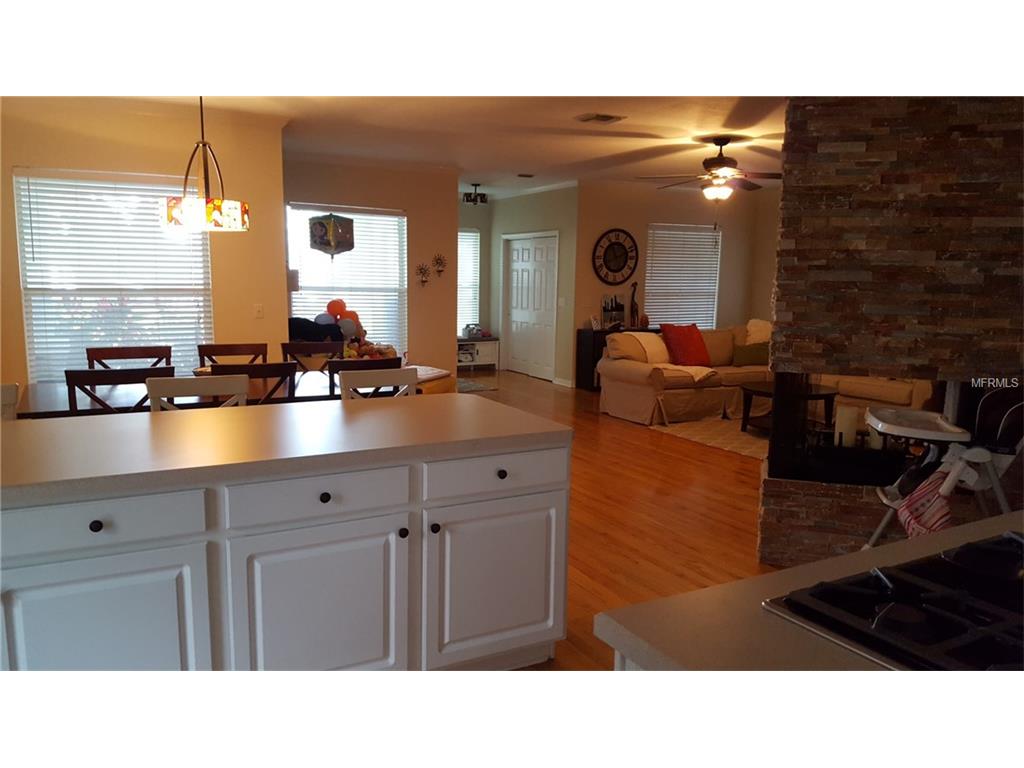 For Sale: 1405 5th St N Saint Petersburg, FL 33704