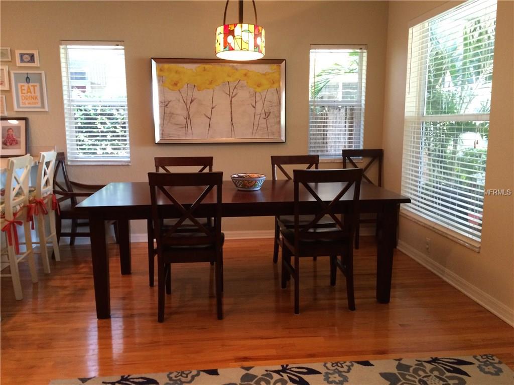 For Sale: 1405 5th St N Saint Petersburg, FL 33704