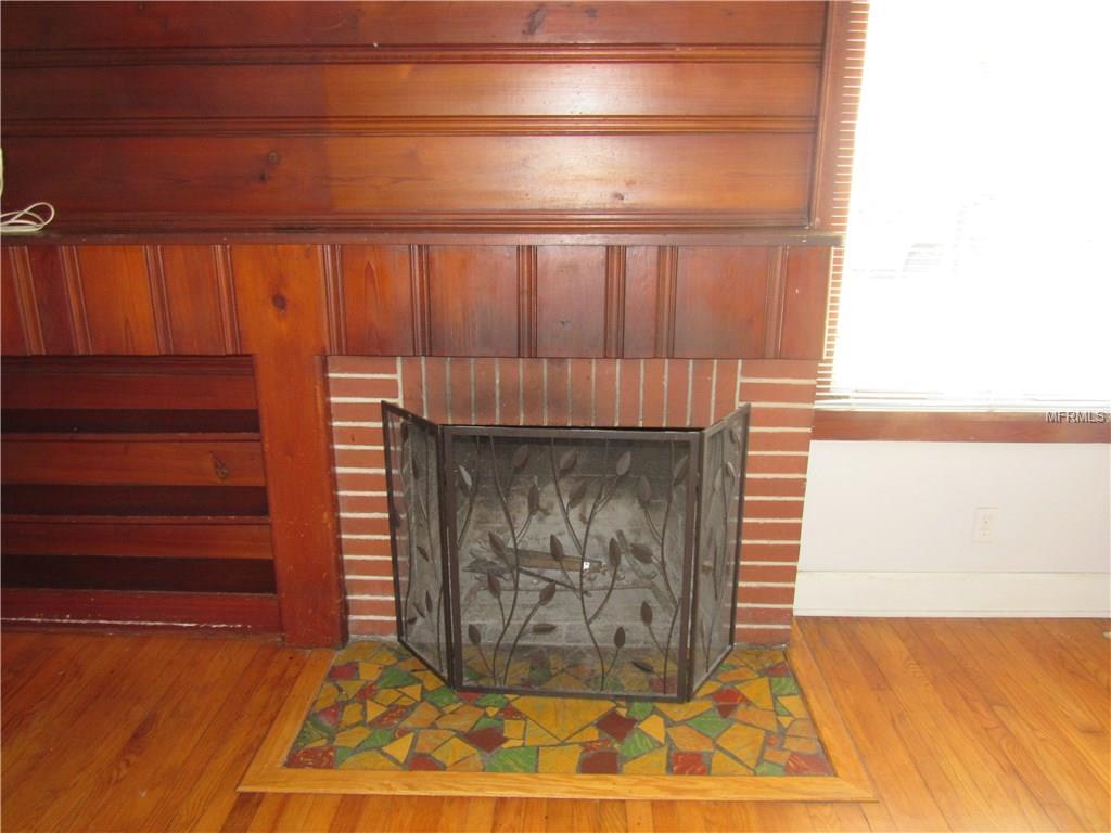 For Sale: 609 29th Ave N Saint Petersburg, FL 33704